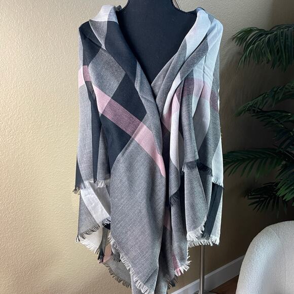 Burberry Plaid Patterned Scarf - Gray and Pink - Picture 9 of 9